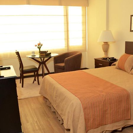 Midtown La Paz Hotell Exteriör bild