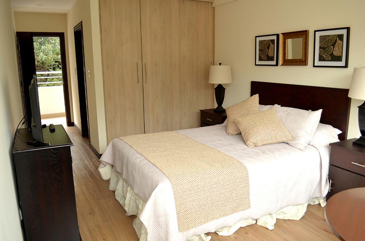 Midtown La Paz Hotell Exteriör bild