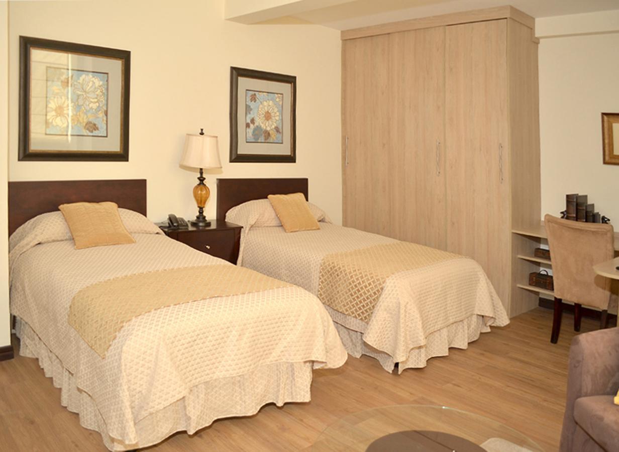 Midtown La Paz Hotell Exteriör bild