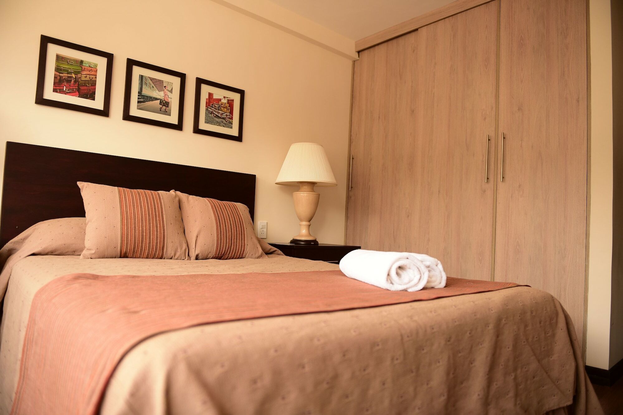 Midtown La Paz Hotell Exteriör bild